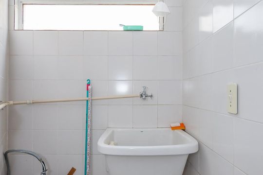 Área de Serviço de apartamento para alugar com 2 quartos, 70m² em Caiçara-adelaide, Belo Horizonte