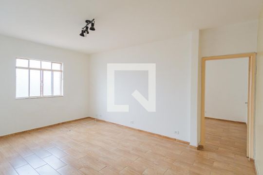 Apartamento para alugar com 1 quarto, 64m² em Penha de França , São Paulo