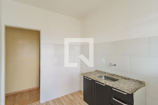 Cozinha de apartamento para alugar com 1 quarto, 64m² em Penha de França , São Paulo