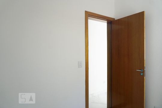 Quarto 2 de apartamento para alugar com 2 quartos, 41m² em Parque Boturussu, São Paulo