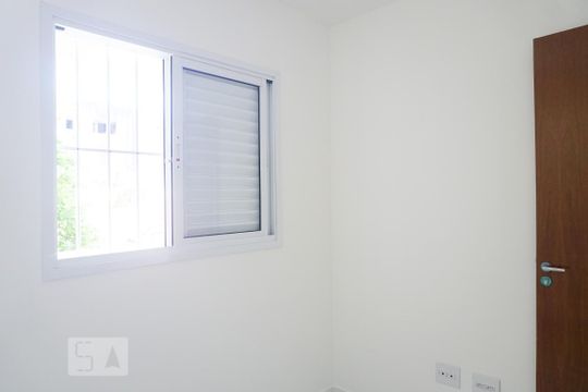 Quarto 2 de apartamento para alugar com 2 quartos, 41m² em Parque Boturussu, São Paulo