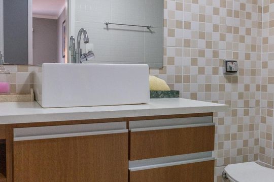 Banheiro de apartamento para alugar com 2 quartos, 64m² em Perdizes, São Paulo