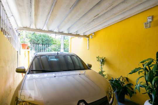 Garagem de casa à venda com 2 quartos, 101m² em Casa Verde, São Paulo