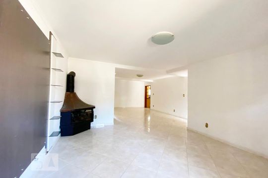 Sala de casa à venda com 3 quartos, 239m² em Pinheiro, São Leopoldo