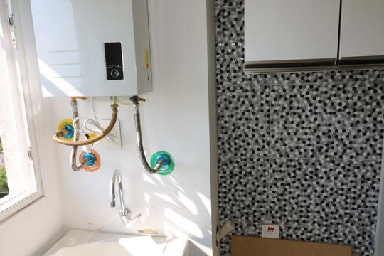 Área de Serviço de apartamento para alugar com 3 quartos, 77m² em Navegantes, Porto Alegre