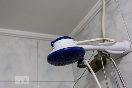 Chuveiro de casa à venda com 3 quartos, 65m² em Jardim das Flores, Osasco