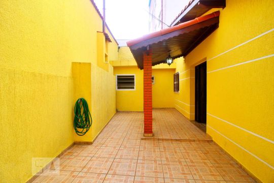Quintal de casa à venda com 2 quartos, 87m² em Vila Guarani, Santo André
