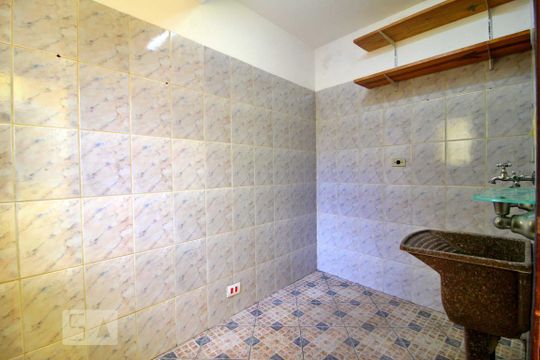 Área de Serviço de casa à venda com 2 quartos, 87m² em Vila Guarani, Santo André