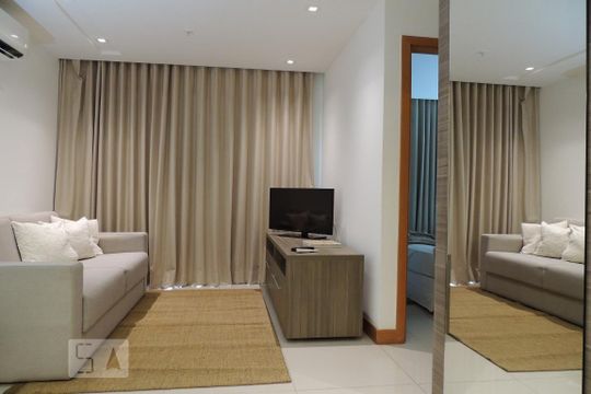 Sala de apartamento para alugar com 1 quarto, 46m² em Jacarepaguá, Rio de Janeiro
