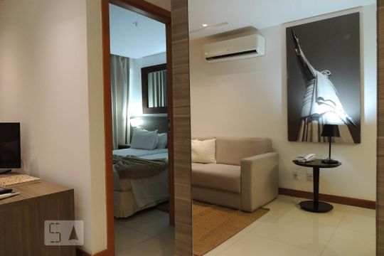 Sala de apartamento para alugar com 1 quarto, 46m² em Jacarepaguá, Rio de Janeiro