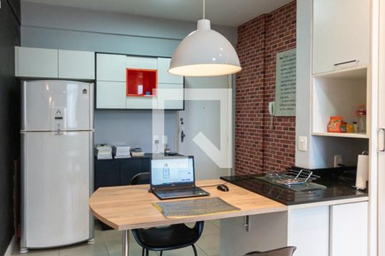 Studio de kitnet/studio à venda com 0 quarto, 24m² em Praça da Bandeira, Rio de Janeiro