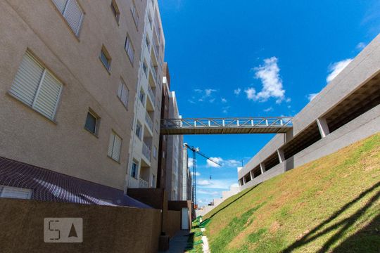 Fachada do bloco de apartamento para alugar com 2 quartos, 47m² em Jardim Barro Branco, Cotia
