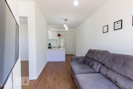 Sala de apartamento para alugar com 2 quartos, 47m² em Jardim Barro Branco, Cotia