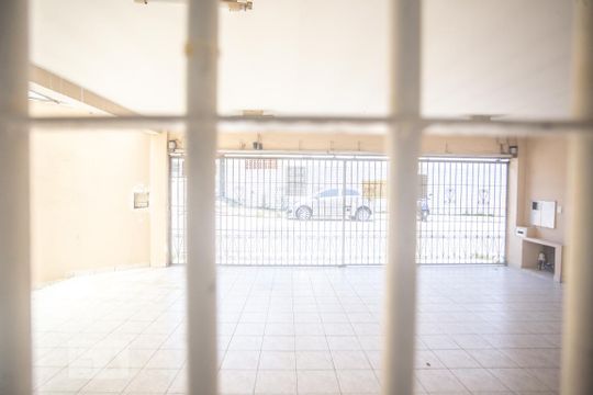 Vista sala de estar de casa à venda com 3 quartos, 398m² em Taboão, São Bernardo do Campo