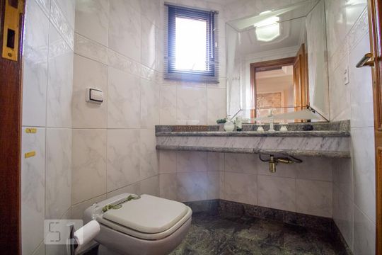 Banheiro de apartamento à venda com 3 quartos, 127m² em Jardim Avelino, São Paulo
