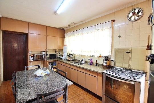 Cozinha de casa à venda com 2 quartos, 181m² em Anchieta, São Bernardo do Campo