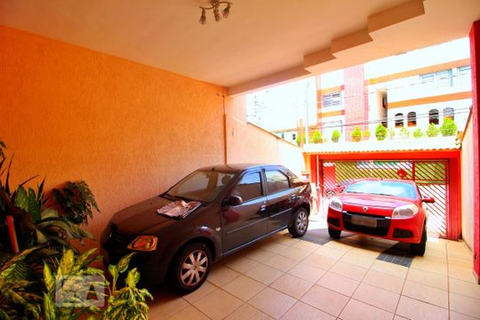 Garagem de casa à venda com 3 quartos, 162m² em Utinga, Santo André