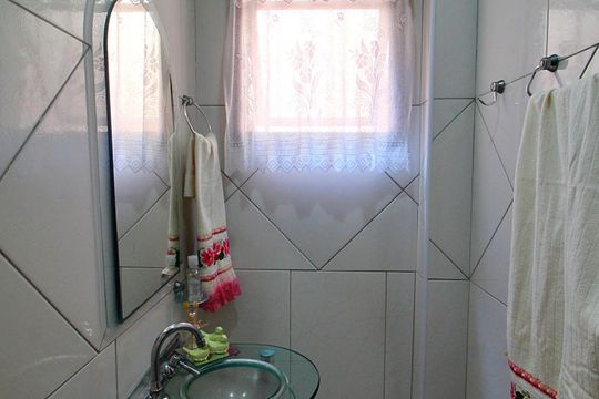 Lavabo de casa à venda com 3 quartos, 162m² em Utinga, Santo André