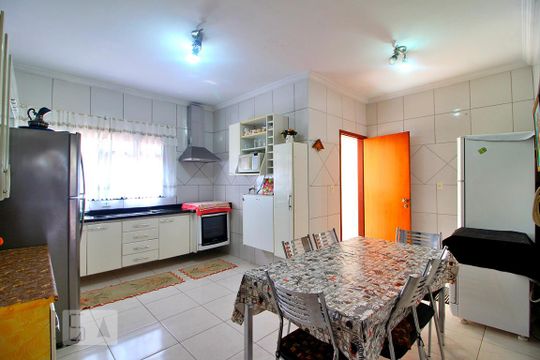 Cozinha de casa à venda com 3 quartos, 162m² em Utinga, Santo André