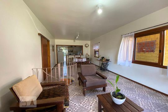 Sala de casa à venda com 2 quartos, 75m² em Centro, Novo Hamburgo