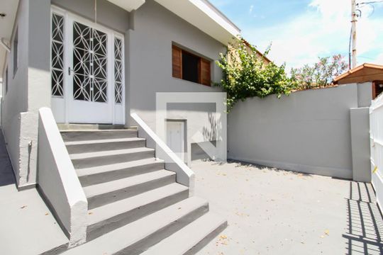 Garagem de casa para alugar com 2 quartos, 110m² em Cidade Mãe do Céu, São Paulo