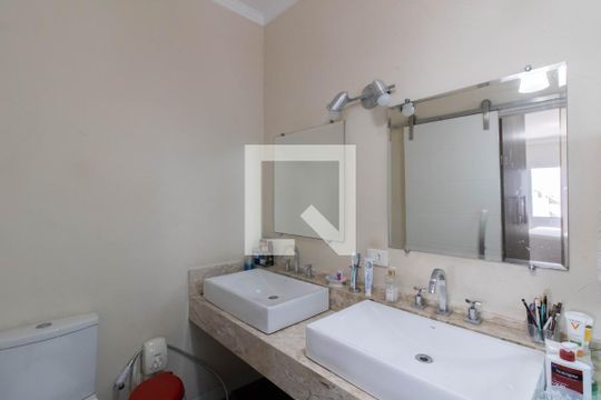 Banheiro da Suíte 1 de casa para alugar com 5 quartos, 263m² em Jardim Maia, Guarulhos