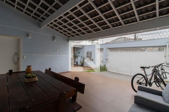 Garagem de casa para alugar com 5 quartos, 263m² em Jardim Maia, Guarulhos