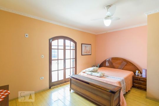 Quarto 1 Suíte de casa para alugar com 4 quartos, 198m² em Parque Erasmo Assunção, Santo André
