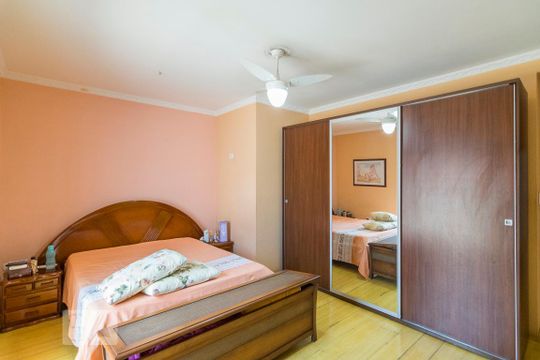 Quarto 1 Suíte de casa para alugar com 4 quartos, 198m² em Parque Erasmo Assunção, Santo André