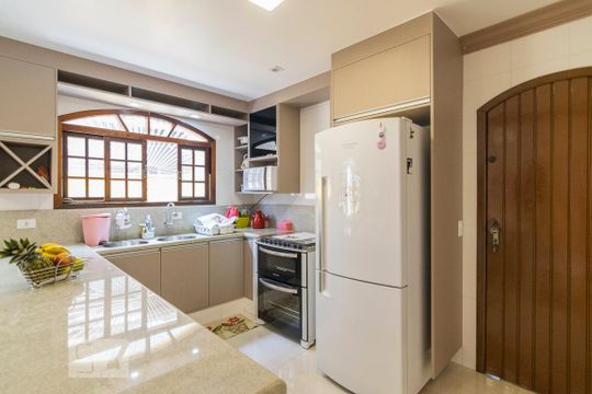 Cozinha de casa para alugar com 4 quartos, 198m² em Parque Erasmo Assunção, Santo André