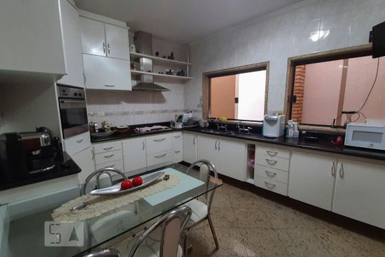 Cozinha de casa à venda com 4 quartos, 460m² em Vila Lúcia, São Paulo