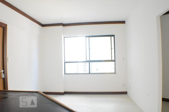 Detalhe Sala de apartamento para alugar com 1 quarto, 51m² em Parque Bela Vista, Salvador