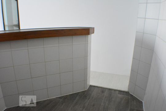 Cozinha de apartamento para alugar com 1 quarto, 51m² em Parque Bela Vista, Salvador