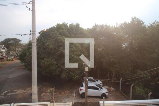 Vista da Sala de TV de casa à venda com 3 quartos, 240m² em Parque das Universidades, Campinas