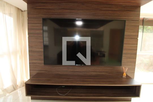 Sala de TV de casa à venda com 3 quartos, 240m² em Parque das Universidades, Campinas
