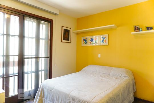 Suíte 1 de casa de condomínio para alugar com 4 quartos, 263m² em Barra da Tijuca, Rio de Janeiro