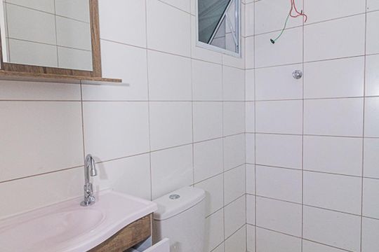 Banheiro de apartamento para alugar com 1 quarto, 31m² em Vila Gustavo, São Paulo