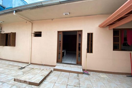Pátio de casa à venda com 4 quartos, 280m² em Jardim Mauá, Novo Hamburgo