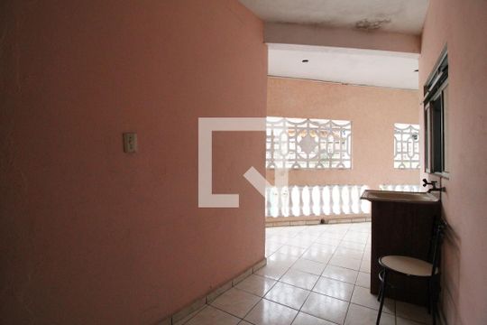 Lavanderia 1 de casa à venda com 5 quartos, 700m² em Parque Císper, São Paulo
