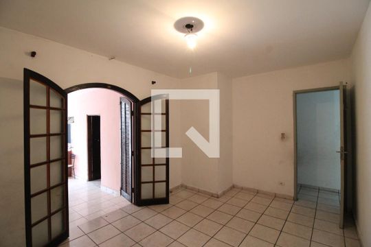 Quarto 2 de casa à venda com 5 quartos, 700m² em Parque Císper, São Paulo