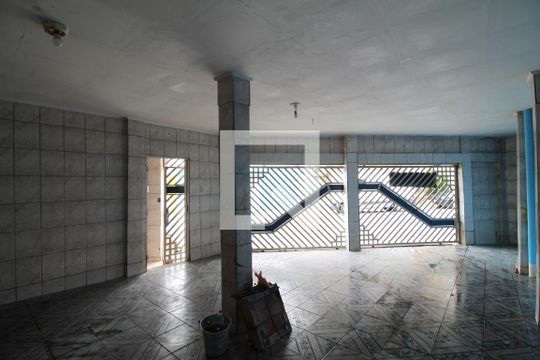 Garagem de casa à venda com 5 quartos, 700m² em Parque Císper, São Paulo