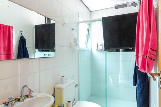 Banheiro da suíte de apartamento à venda com 3 quartos, 220m² em Centro, São Bernardo do Campo