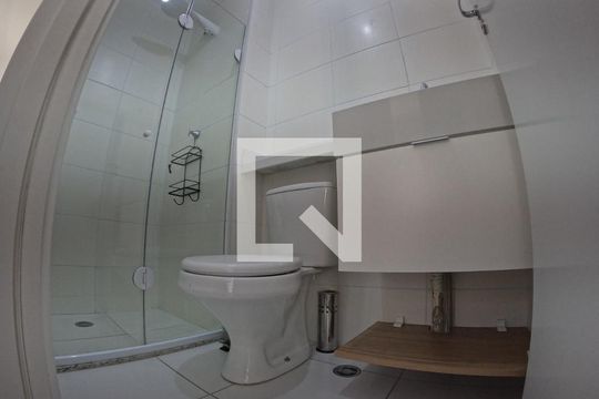 Banheiro de apartamento à venda com 2 quartos, 49m² em Bom Retiro, São Paulo