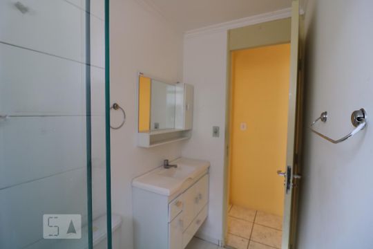 Banheiro de apartamento para alugar com 2 quartos, 55m² em Vila Prudente, São Paulo