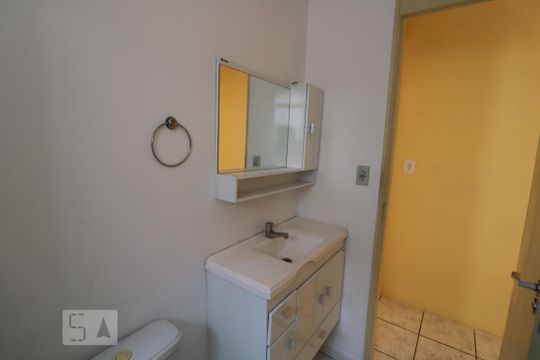Banheiro de apartamento para alugar com 2 quartos, 55m² em Vila Prudente, São Paulo