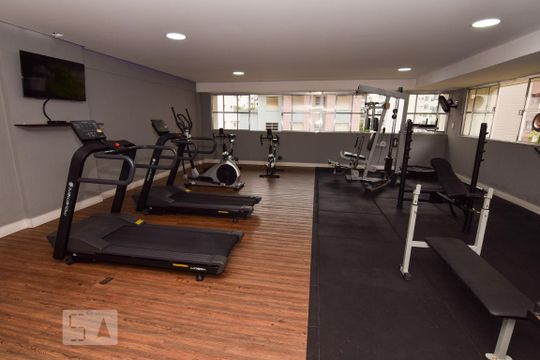Área Comum - Academia de apartamento para alugar com 3 quartos, 105m² em Barra Funda, Guarujá