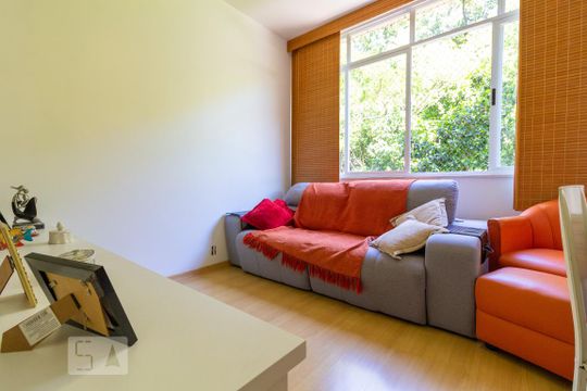 Quarto 1 de apartamento à venda com 4 quartos, 136m² em Tijuca, Rio de Janeiro