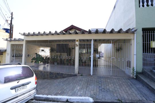 Fachada de casa à venda com 4 quartos, 300m² em Parque Artur Alvim, São Paulo