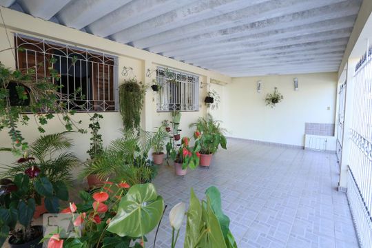 Garagem de casa à venda com 4 quartos, 300m² em Parque Artur Alvim, São Paulo