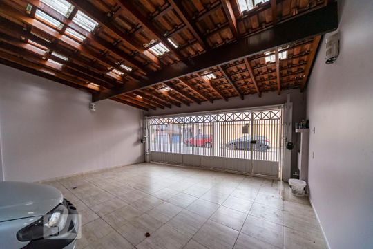Garagem de casa para alugar com 4 quartos, 340m² em Vila Scarpelli, Santo André